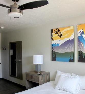 Palooza Basecamp in Cascade