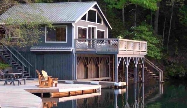 Papa Bobs Lakefront Cabin - Mountain & Sunset view-Kayaks
