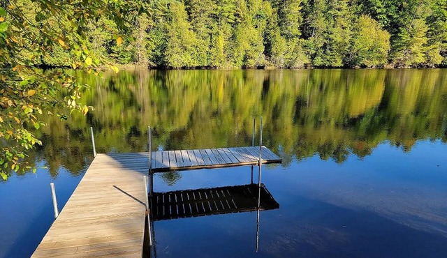 Peaceful & Spacious Wolf River Home - 4 Bedrooms, Pool, Fire Pits & Scenic Views in Shawano