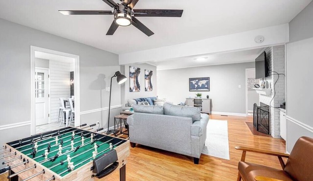 Pet-Friendly 3BR 2BA - Fenced Yard