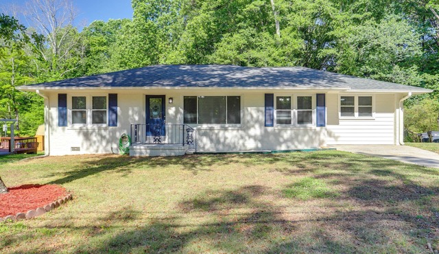 Pet-Friendly Gwinnett County Home Near Lake Lanier