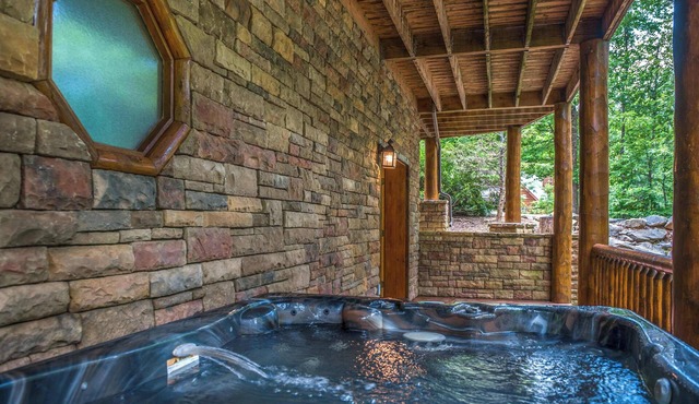 Pet Friendly Near Dollywood Cabin・Hot tub・Views