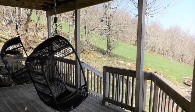Pine Pointe Summary: in Beech Mountain