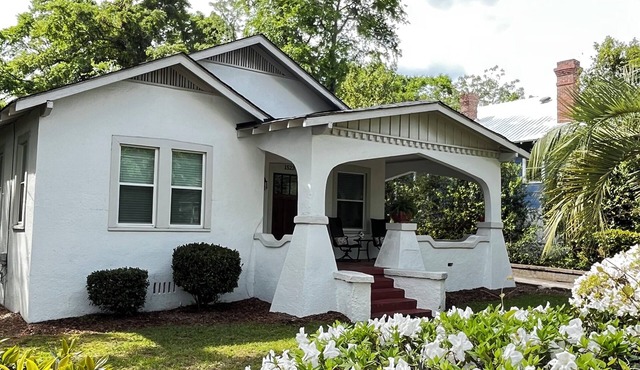 Porchside Manor