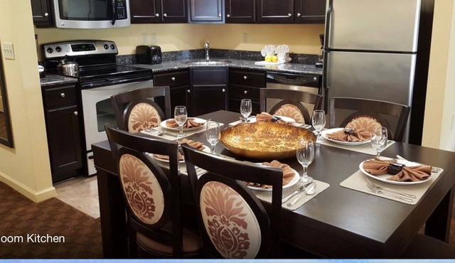 Premium Willliamsburg Rental Vacation - Unit 1 Fri, 7/1 to Fri, 7/8 dates fixed