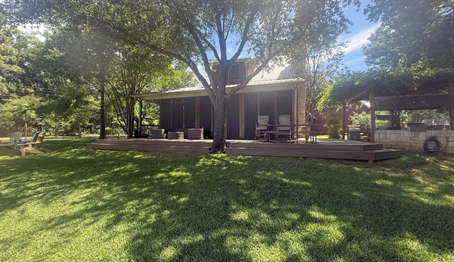 Private 3+Acre Compound with 2.5 Homes, Unlike any other! in Mabank