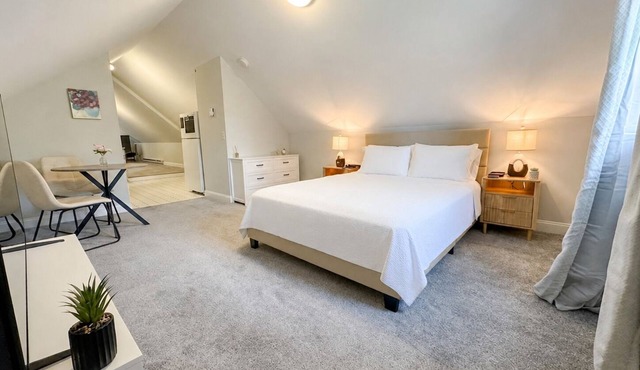 Private A-Frame Studio Near Metro-North Queen + Kitchen + AC in Stamford