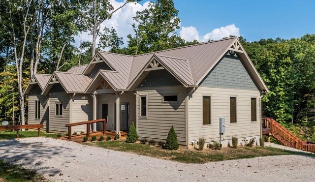 Private Lake Lodge | 12 Acres, Hot Tub & 4 King Suites 4BR, 3.5BA