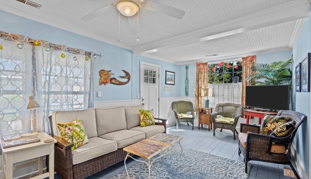 Quiet Hideaway Half a Mile to the Beach a Mile to the Boardwalk Linens Included!
