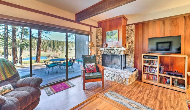 Quiet Unit w/Golf Course & Mtn Views in Graeagle! in Blairsden-Graeagle