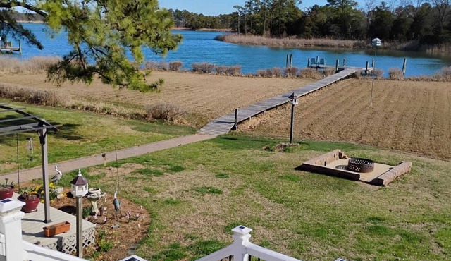 Quiet Waterfront Getaway Private Escape 1BR Apt Retreat with Optional Boat Dock