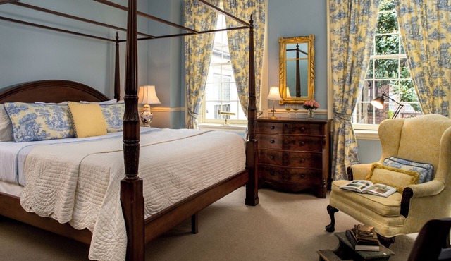 Rachael's Inner Harbor Boutique Inn - The Odorian Room