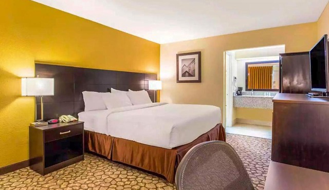 Ramada by Wyndham Santee I-95 in Santee