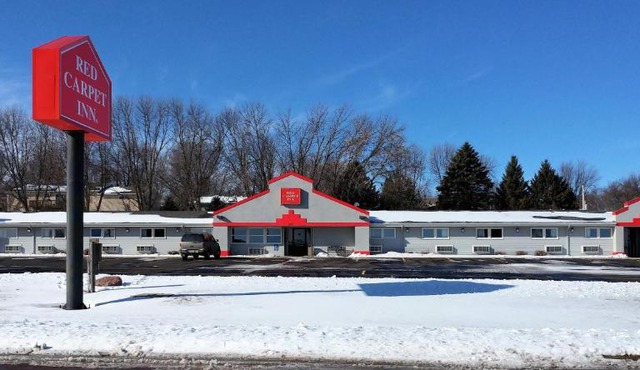 Red Carpet Inn - Windom in Windom