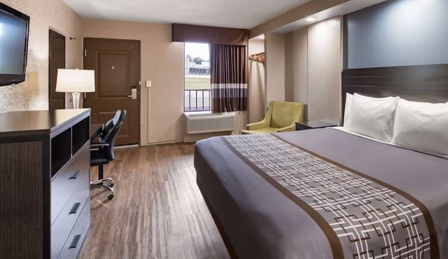 Relaxing Jasper Stay with Easy Access to Local Highlights, & Outdoor Activities