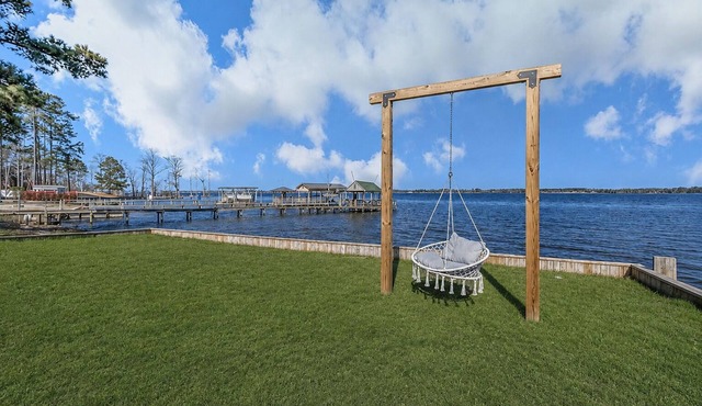 Relaxing River House in Hertford, NC