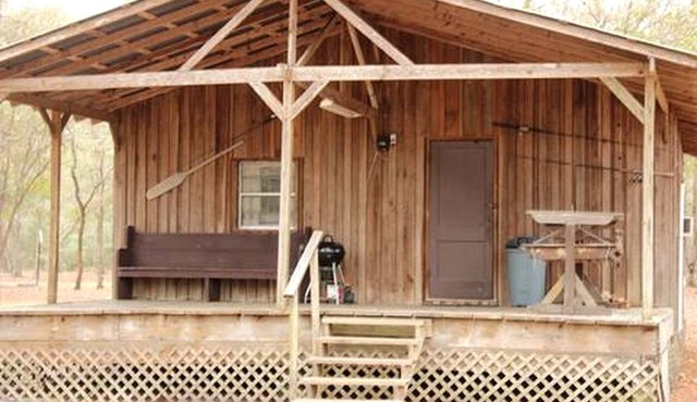 Riverfront Getaway Cabin with a Boat Ramp Access near Brunswick in Southeast Georgia in Brunswick