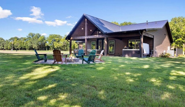 Riverfront Retreat | Beach, Fish & Trails in Broken Bow