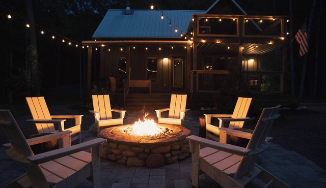 Riverstone Cottage: Waterfront/Sauna/Firepit