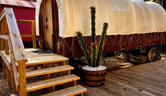 Rustic Wagon Glamping: Unique Rental with Hot Tub near Warlock, Texas in Warlock
