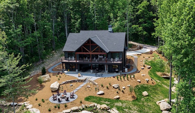 Saddles, Sand Traps & Summits: Ideal Family Retreat