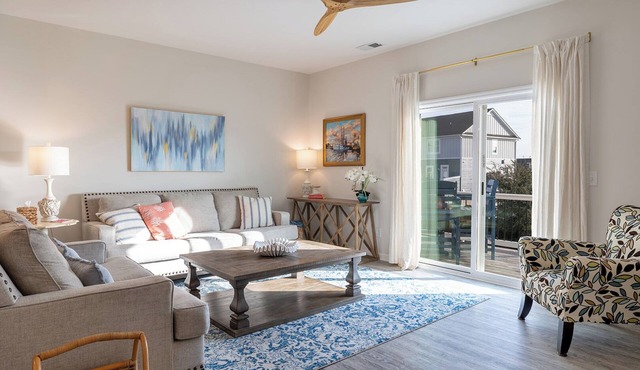 Season's Limit, 3 BR, 3.5 BA in Beaufort's Beau Coast Community!