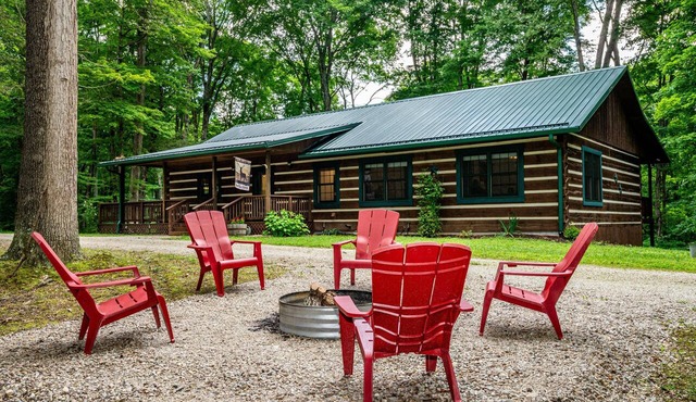 Secluded Log Cabin on 5 Acres | Wildlife & Forest Views 3BR, 2BA