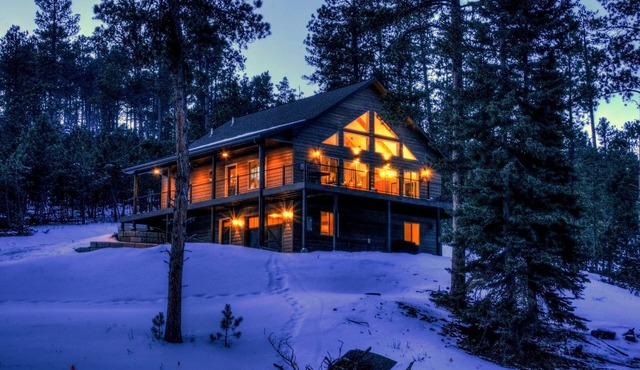 Shiprock Cabin - Modern 3 Bedroom 3.5 bathroom cabin with fire table in Nemo