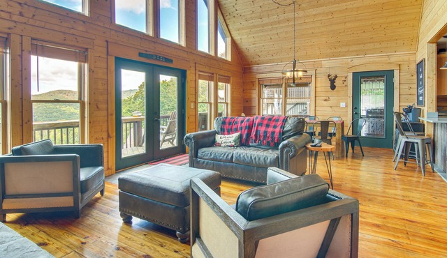 Ski & Hike: Mars Hill Mountaintop Cabin w/Views