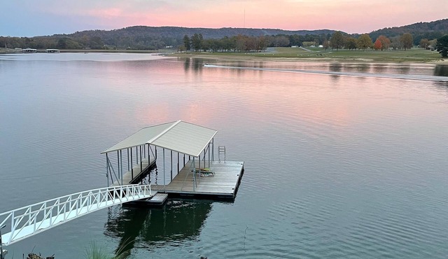 Smith Lake Home-Great Location- New Bentley Tritoon available