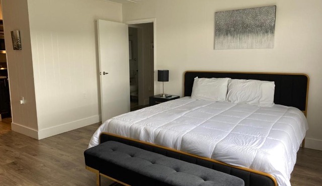 Sophisticated studio apartment in Gadsden, AL