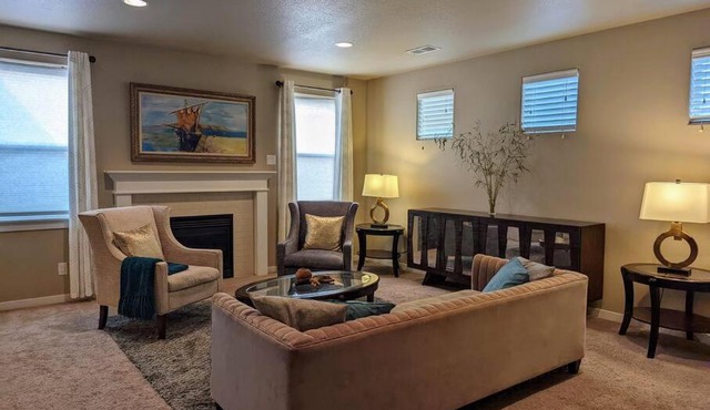 Spacious 3-bedroom home with outdoor space in Eugene