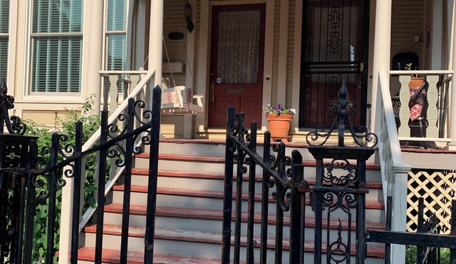 Spacious 4 BR Home in Hyde Park