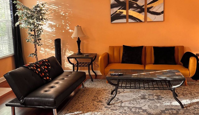 Spacious 4BR-2.5 bath Family-Friendly Retreat sleeps 8
