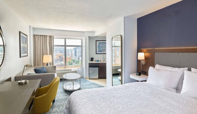 Spacious Room in D.C. l Near Convention Center & Metro Station