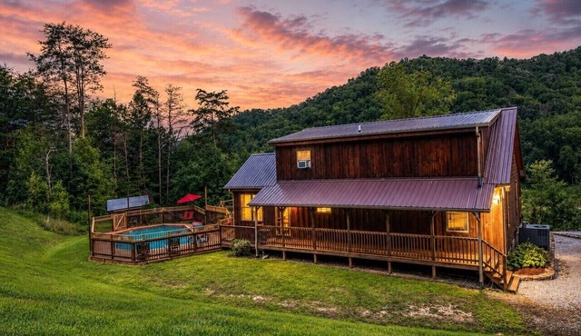 Starry Mountain Night | Seasonal Private Pool + Pool Table, Kid`s Playset