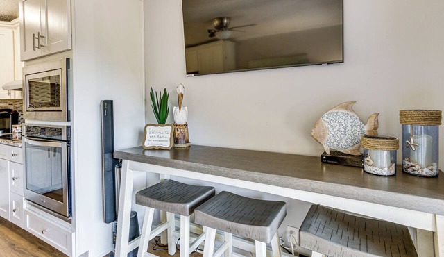 Steps to Beach: Family-Friendly HHI Condo w/Pool