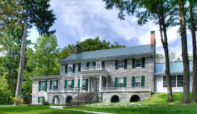 Stock's Manor Bed and Breakfast #1