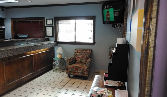 Studio 6 Extended Stay - Greensboro, NC - I-40