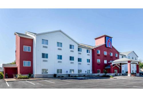 Studio 6 Indianapolis, IN - Southport