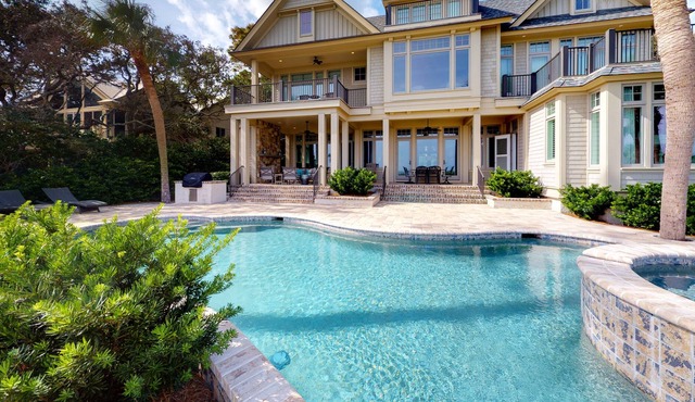 Stunning & Spacious Beachfront Home with Amazing Views, Private Pool & Hot Tub in Hilton Head