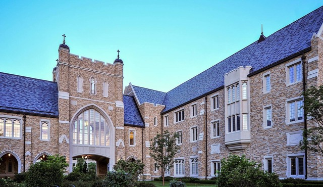Stylish 1BR Condo w/ Resort Pool & 4 Miles to Notre Dame
