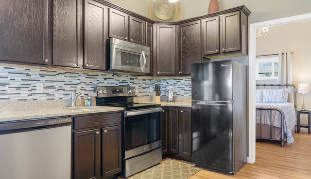 Sugar Maple at Dugan Hollow Retreats ~nPrivate, charming 1-bedroom Guest House