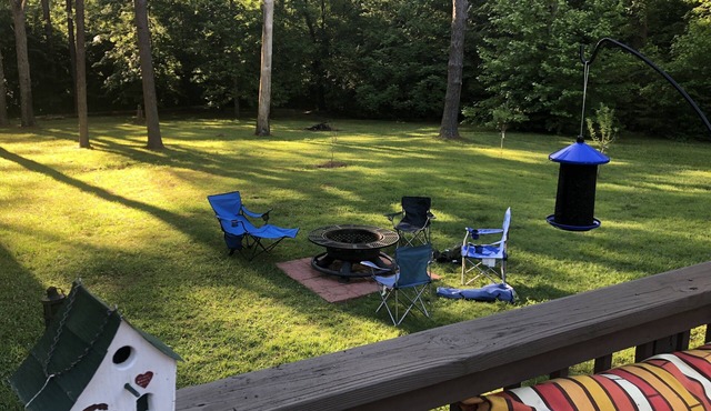 Summer Openings! Perfect spot on lake for fishing! Spacious home & backyard