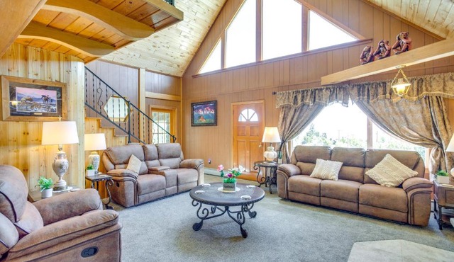 Sunny Cedaredge Home w/Mtn Views - Hike & Fish! in Cedaredge