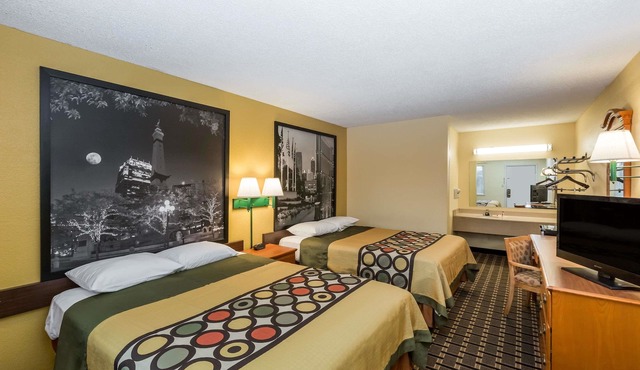 Super 8 by Wyndham Indianapolis/Southport Rd