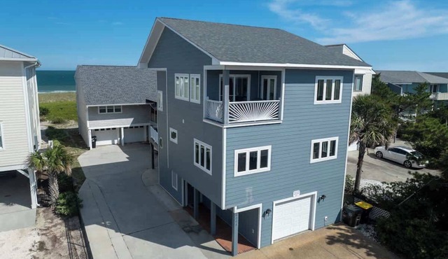 Taylor House by Carolina Getaway - 4BR/3BA Home w/Intracoastal & Ocean Views