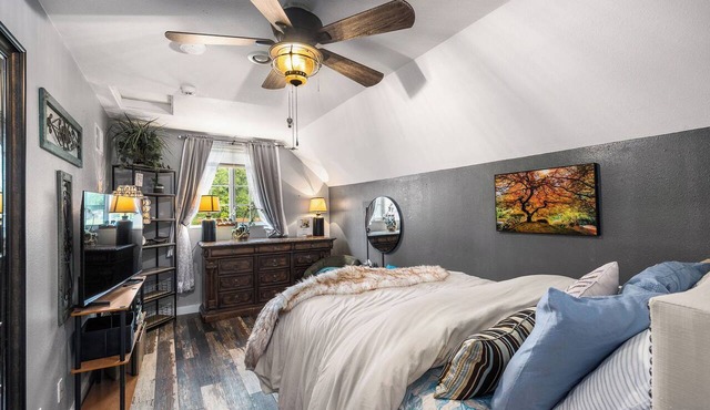 The Grayson B&B — Best Comfort Sleep & Breakfast, Allergy-Friendly, No Carpet in Monroe