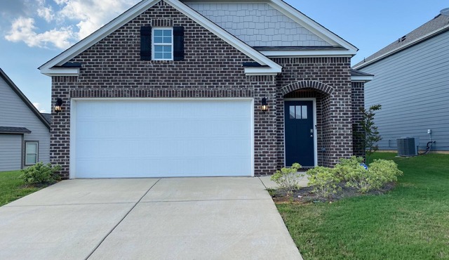 The McCalla House. Sleeps 6. Near Bham + T-town