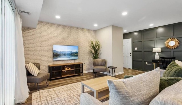 This apartment is a 1 bedroom(s), 1 bathrooms, located in Hampton, VA.